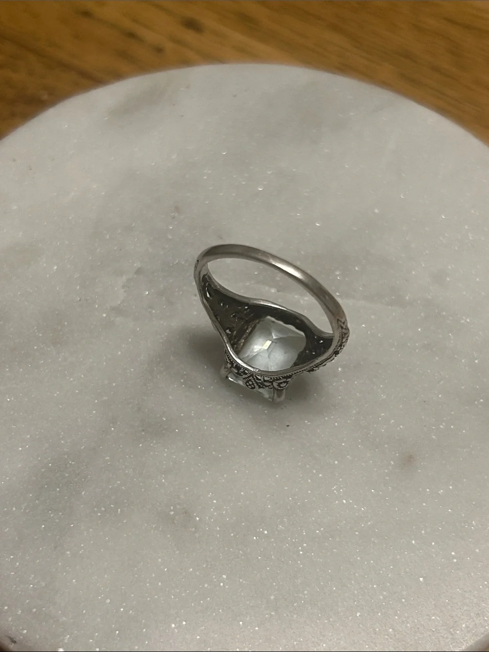 Sterling Silver Vintage-Style Aquamarine Ring - Light Blue Gemstone